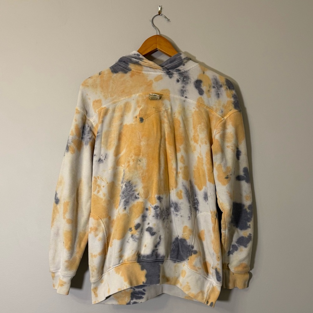 Tie-Dye Nike women’s Hoodie in Orange and blue. Size XS